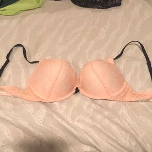 Victoria’s Secret bombshell bra. Size 36B